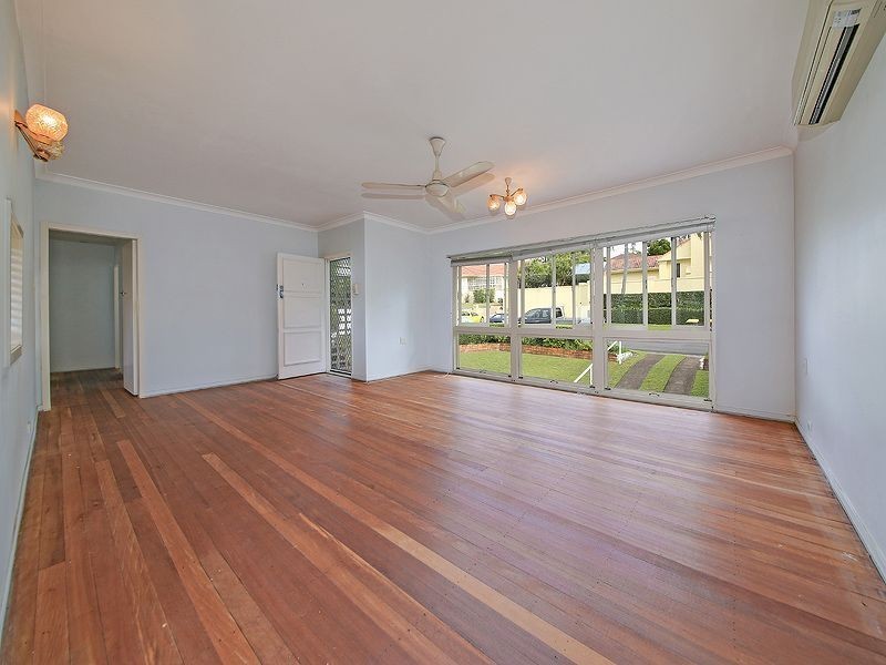 10 Springleigh Street, Coorparoo QLD 4151