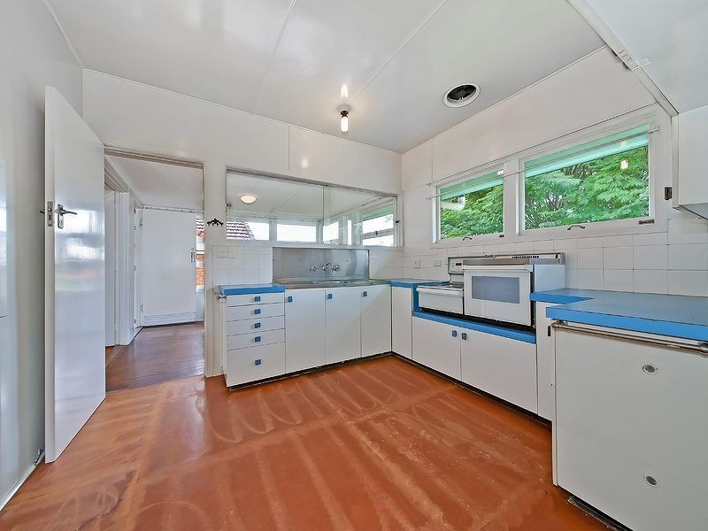 10 Springleigh Street, Coorparoo QLD 4151