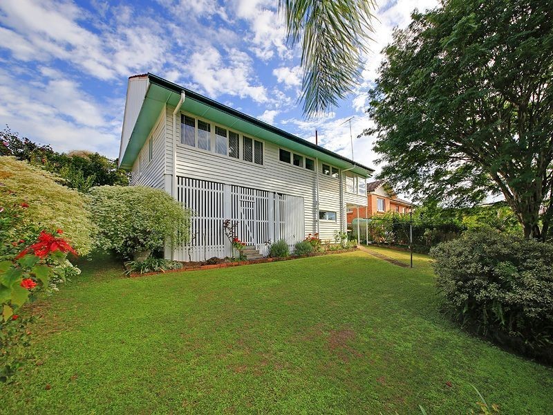 10 Springleigh Street, Coorparoo QLD 4151