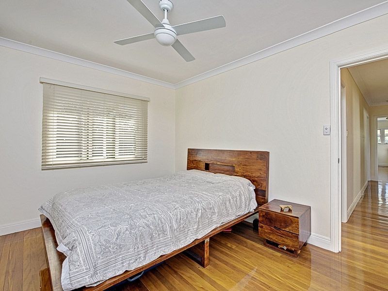 6 Garden Street, Greenslopes QLD 4120