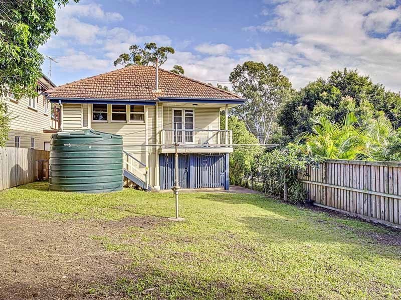 6 Garden Street, Greenslopes QLD 4120