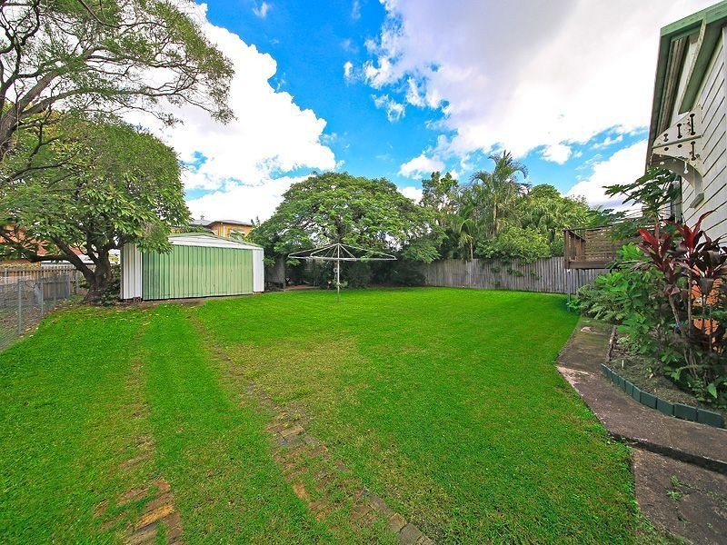 53 Qualtrough Street, Woolloongabba QLD 4102