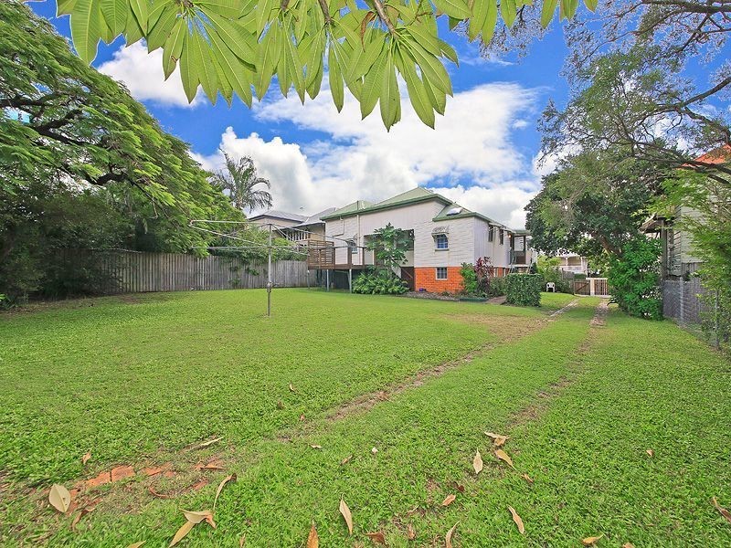 53 Qualtrough Street, Woolloongabba QLD 4102