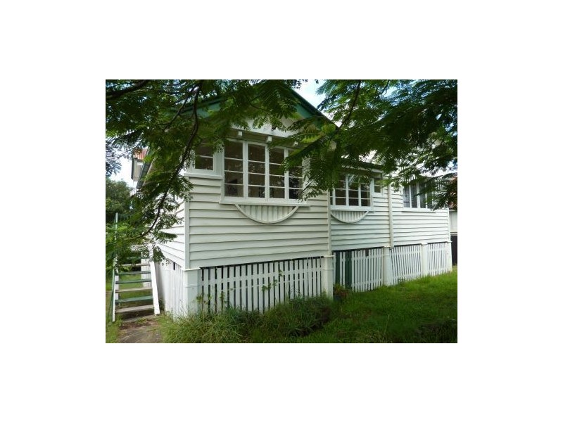 368 Cavendish Road, Coorparoo QLD 4151