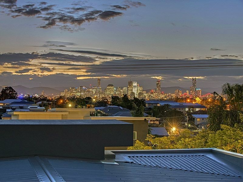 75 Arrol Street, Camp Hill QLD 4152