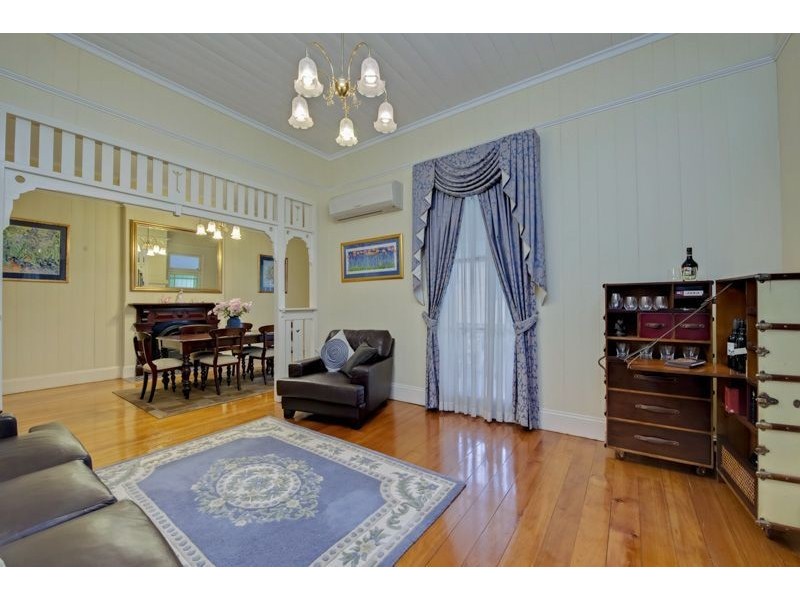 401 Upper Cornwall Street, Coorparoo QLD 4151