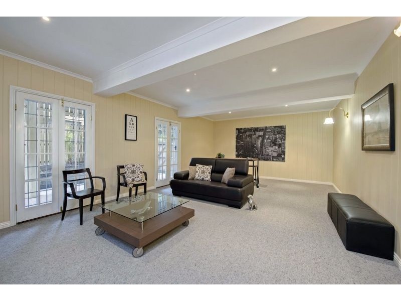 401 Upper Cornwall Street, Coorparoo QLD 4151