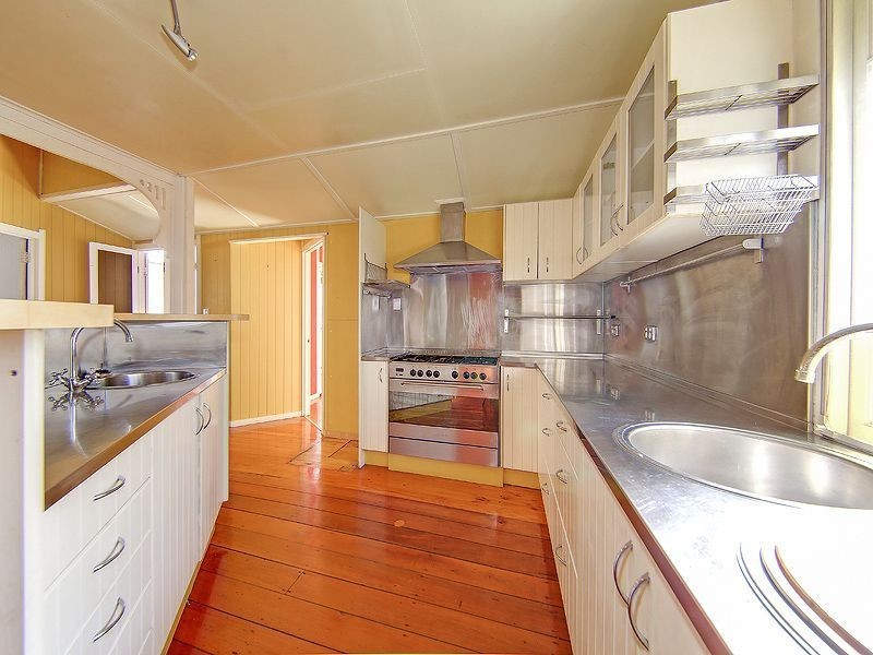 48 Milsom Street, Coorparoo QLD 4151