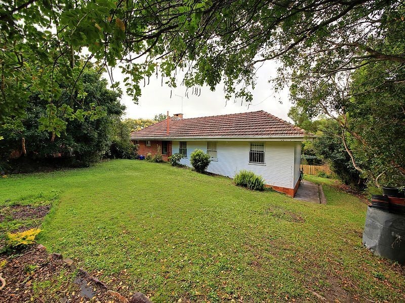 19 Springleigh Street, Coorparoo QLD 4151