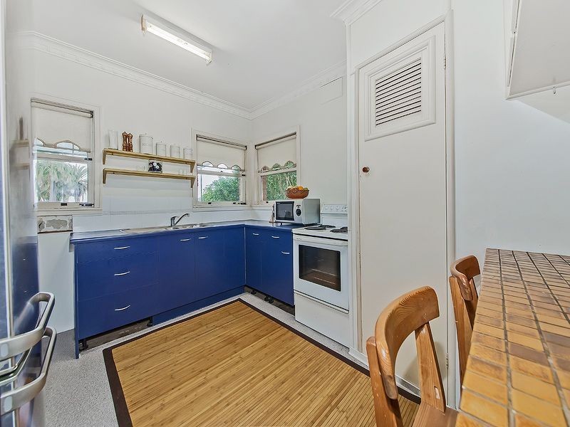 19 Springleigh Street, Coorparoo QLD 4151