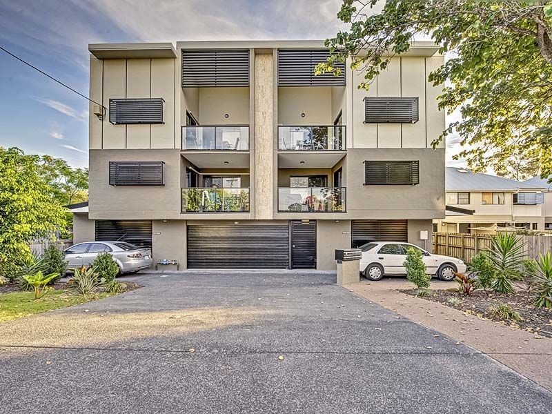 1/135 Cavendish Road, Coorparoo QLD 4151