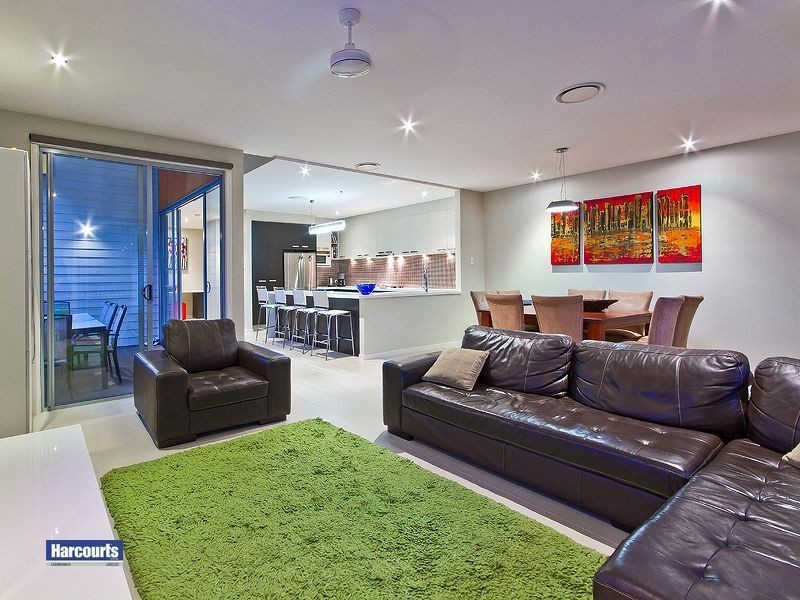 21 Raven Street, Camp Hill QLD 4152