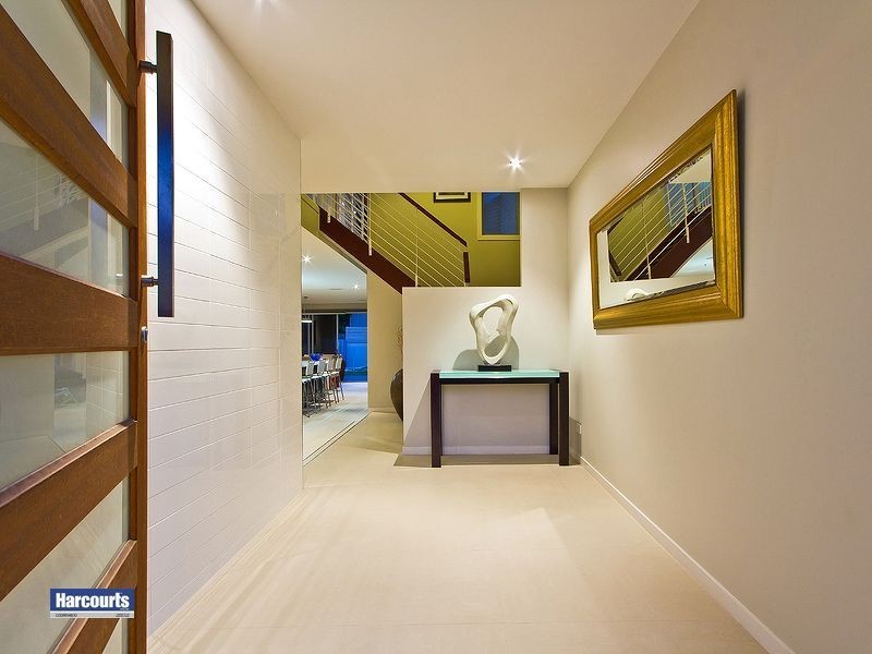 21 Raven Street, Camp Hill QLD 4152