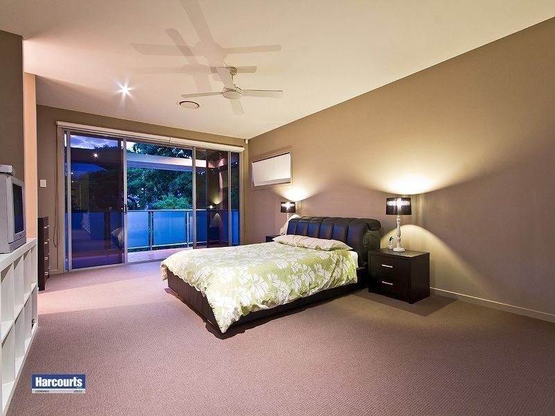 21 Raven Street, Camp Hill QLD 4152