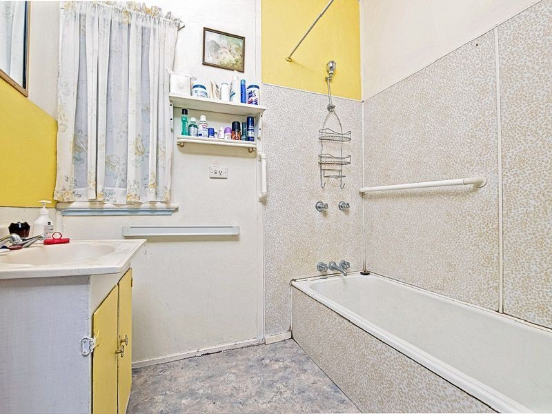 21 Castor Ave, Coorparoo QLD 4151