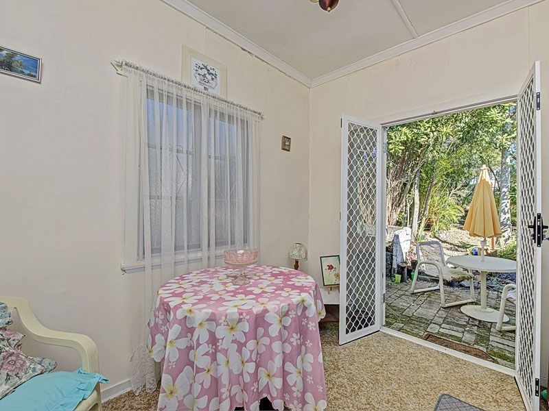 21 Castor Ave, Coorparoo QLD 4151