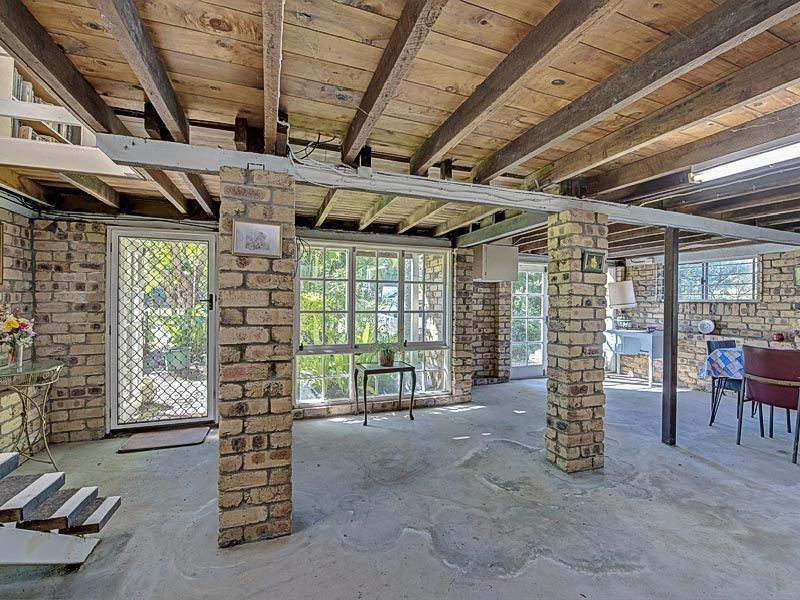 21 Castor Ave, Coorparoo QLD 4151