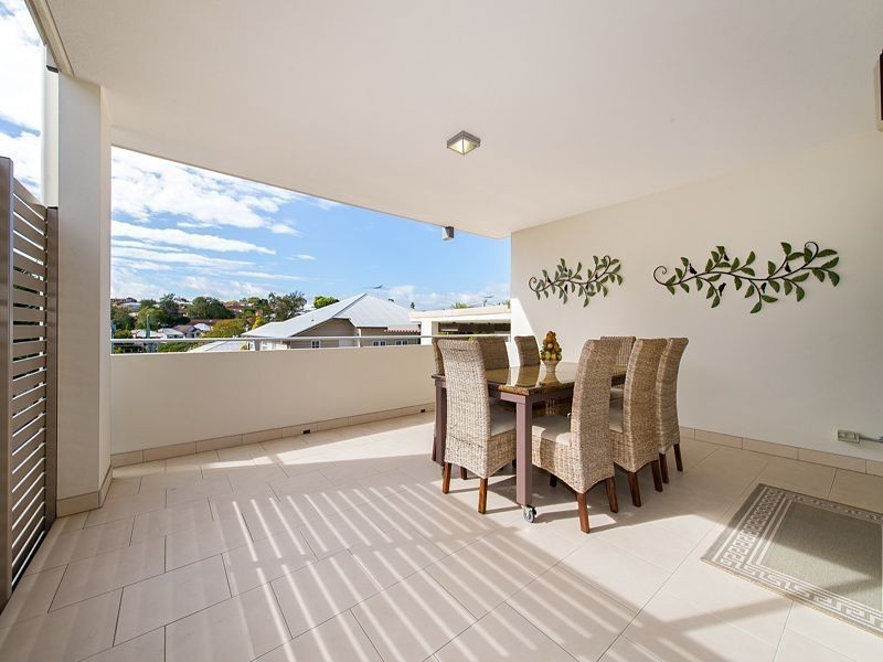 1/86 Pembroke Road, Coorparoo QLD 4151