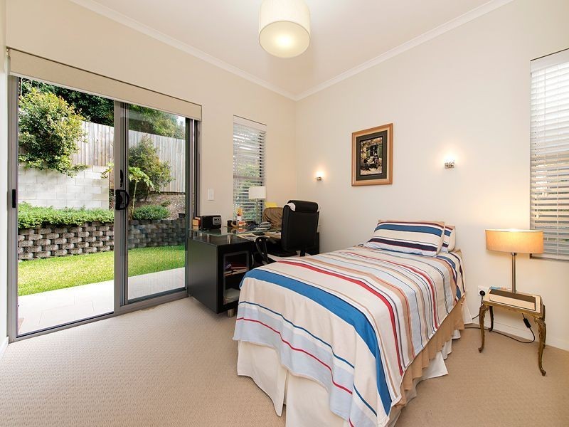 1/86 Pembroke Road, Coorparoo QLD 4151