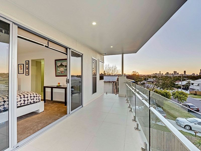 27 Watson Street, Camp Hill QLD 4152