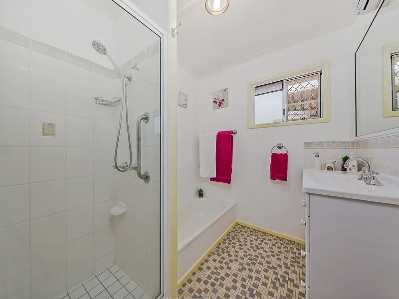 889 Cavendish Road, Mount Gravatt East QLD 4122