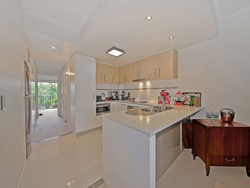 14/86 Pembroke Road, Coorparoo QLD 4151