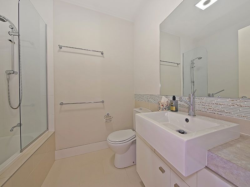 14/86 Pembroke Road, Coorparoo QLD 4151