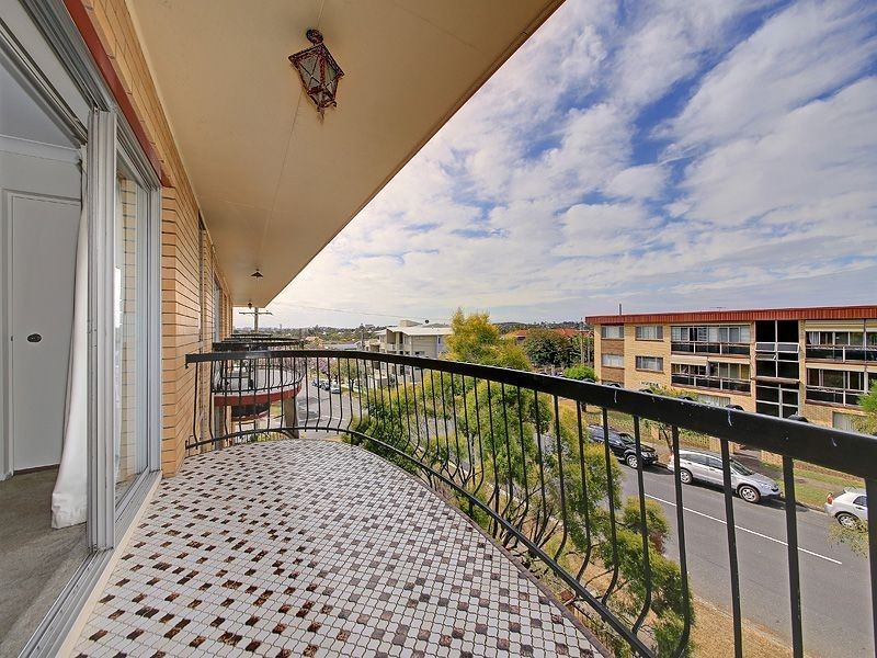 9/35 Kitchener Street, Coorparoo QLD 4151