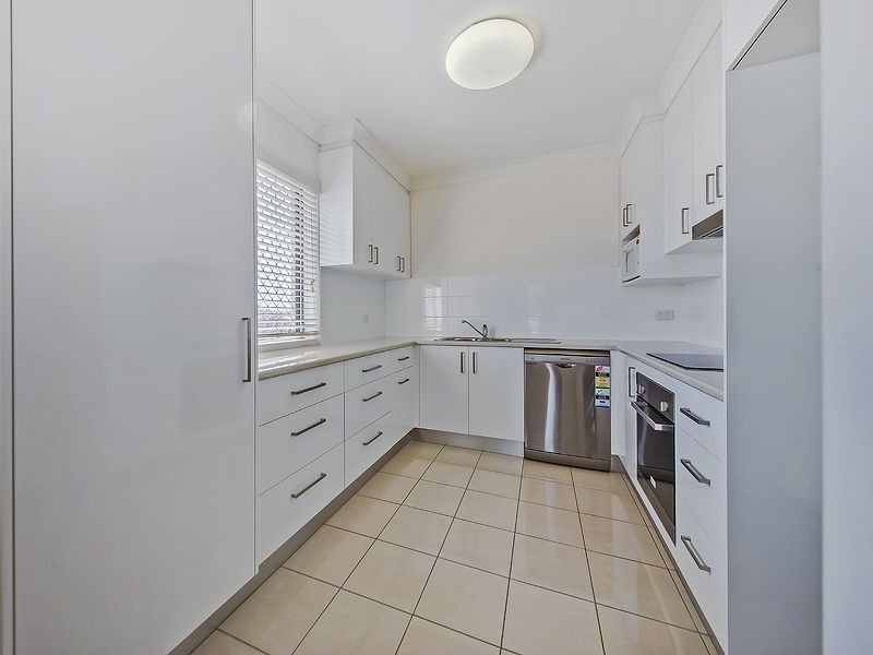 6/60 Kitchener Street, Coorparoo QLD 4151