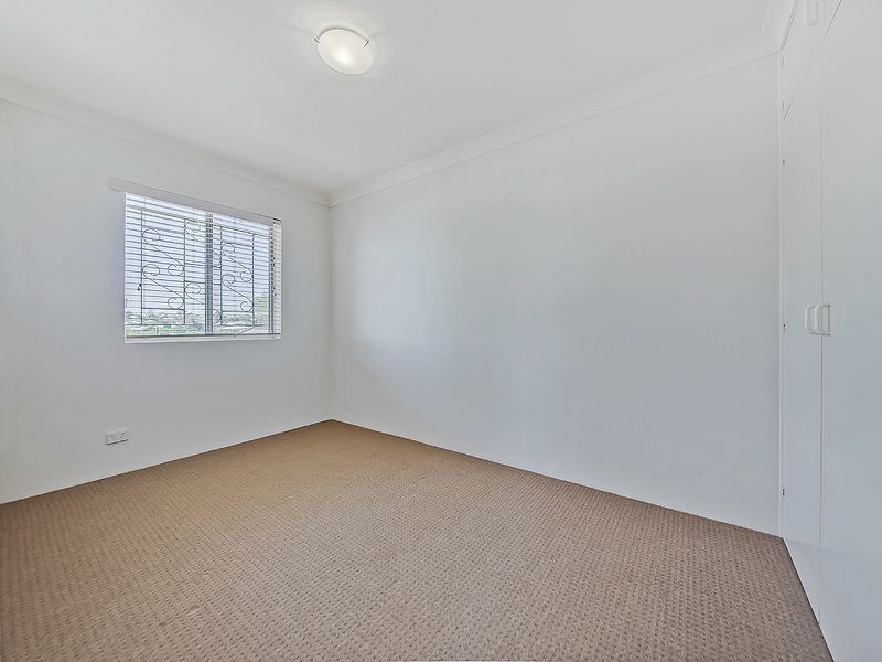 6/60 Kitchener Street, Coorparoo QLD 4151