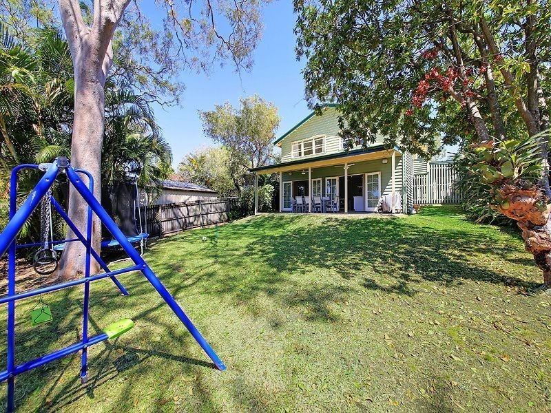 52 Mclay Street, Coorparoo QLD 4151