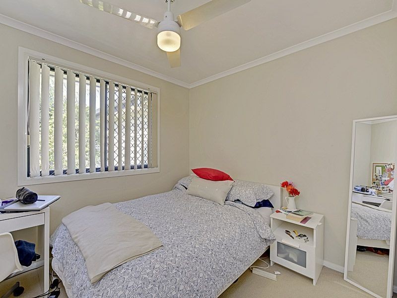 2/20 Robinson Street, Coorparoo QLD 4151