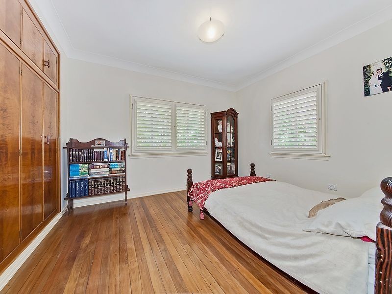 23 Ascham Street, Camp Hill QLD 4152