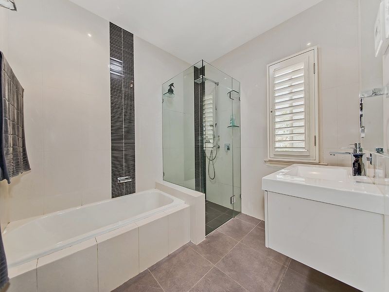 23 Ascham Street, Camp Hill QLD 4152