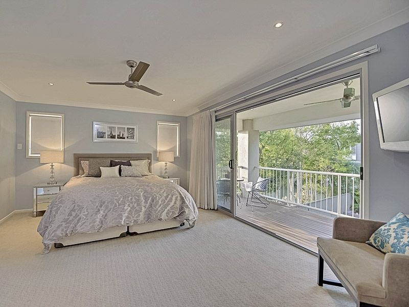 84 Stanley Road, Camp Hill QLD 4152