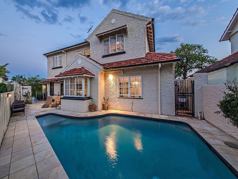 29 Welwyn Crescent, Coorparoo QLD 4151
