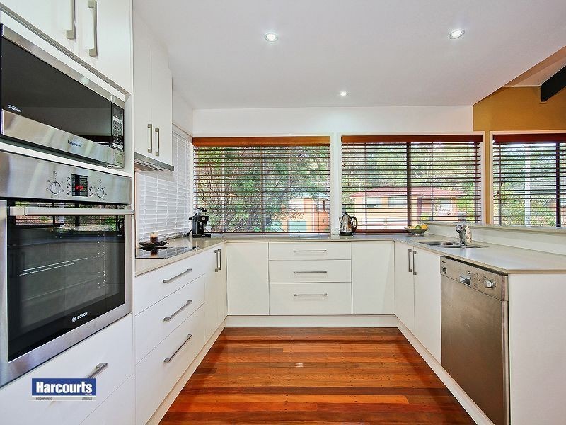 9 Capella Street, Coorparoo QLD 4151