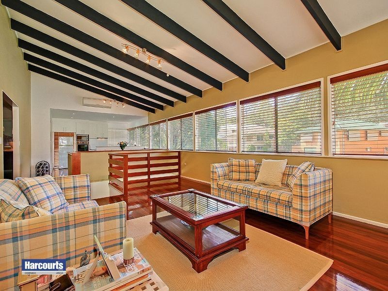 9 Capella Street, Coorparoo QLD 4151