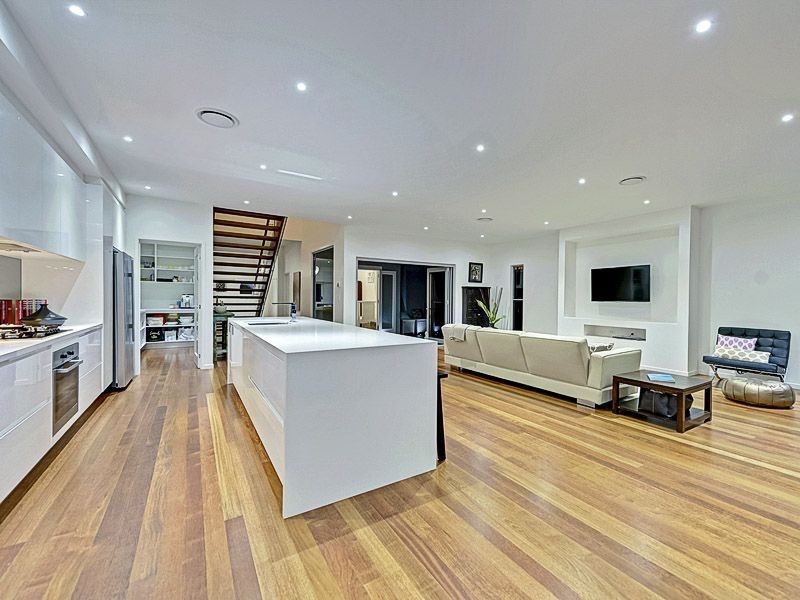 57 Lloyd Street, Camp Hill QLD 4152