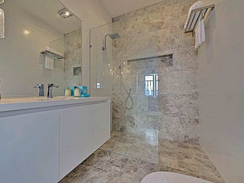 57 Lloyd Street, Camp Hill QLD 4152