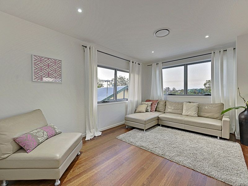 57 Lloyd Street, Camp Hill QLD 4152