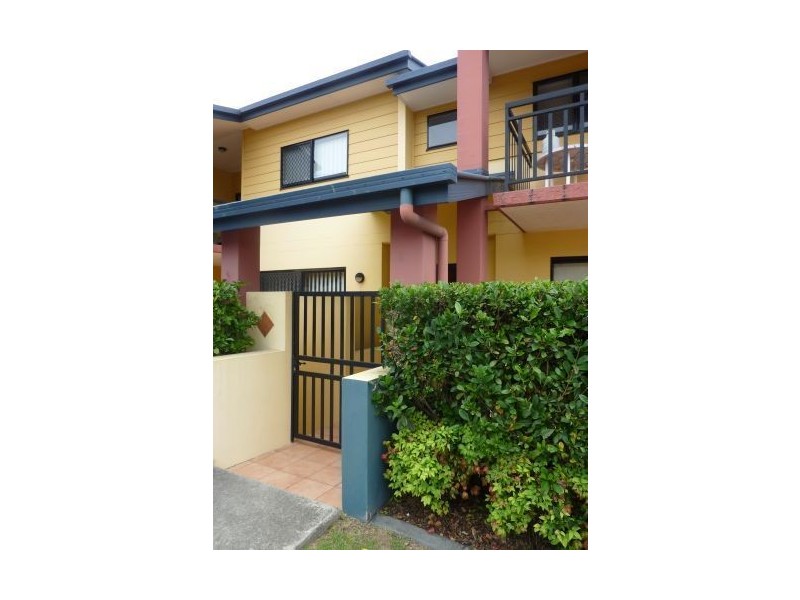 2/145 Old Cleveland Road, Coorparoo QLD 4151