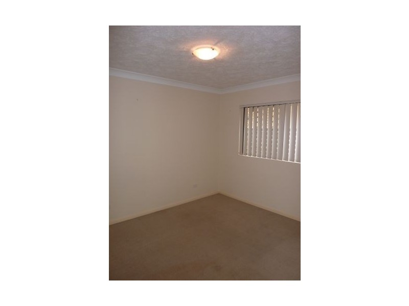 2/145 Old Cleveland Road, Coorparoo QLD 4151