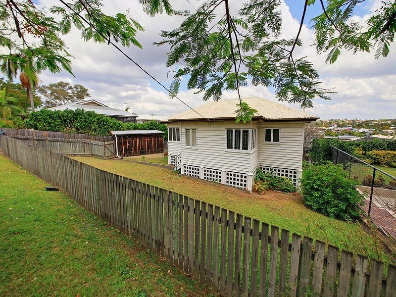 7 Edencourt Street, Camp Hill QLD 4152
