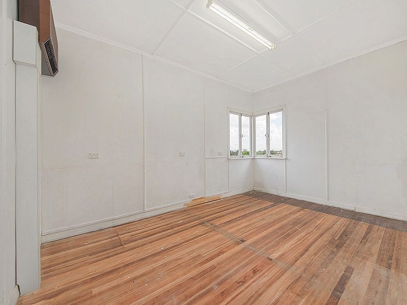 7 Edencourt Street, Camp Hill QLD 4152