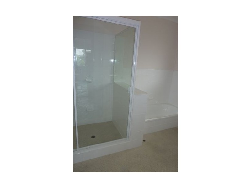 30 Ara Street, Camp Hill QLD 4152