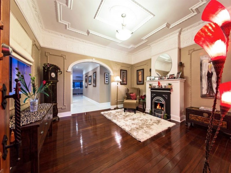 66 Woodrow Drive, Coorparoo QLD 4151