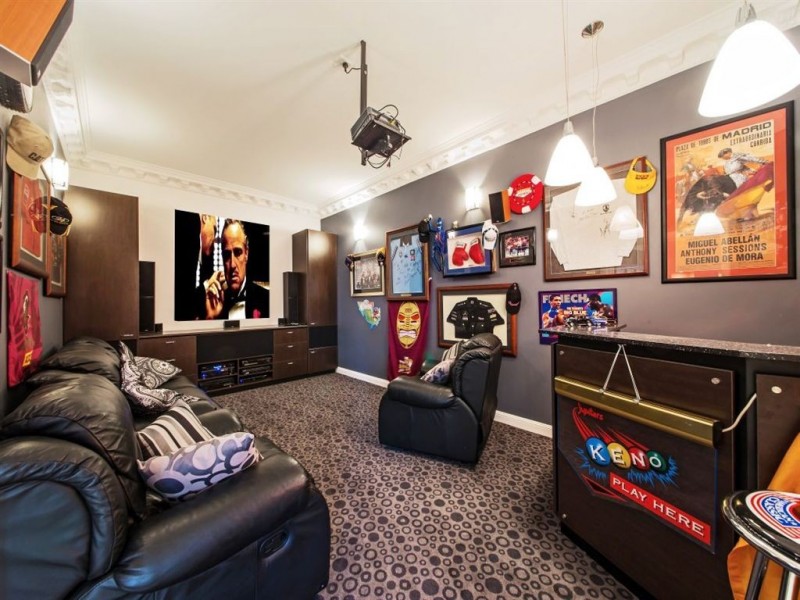 66 Woodrow Drive, Coorparoo QLD 4151