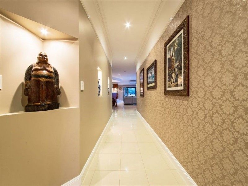 66 Woodrow Drive, Coorparoo QLD 4151