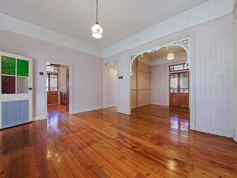 137 Mcilwraith Avenue, Norman Park QLD 4170